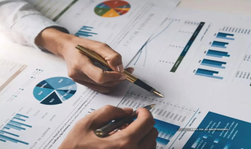 Why Astute Investors Are Paying Closer Attention to the Nifty Next 50 Than Before